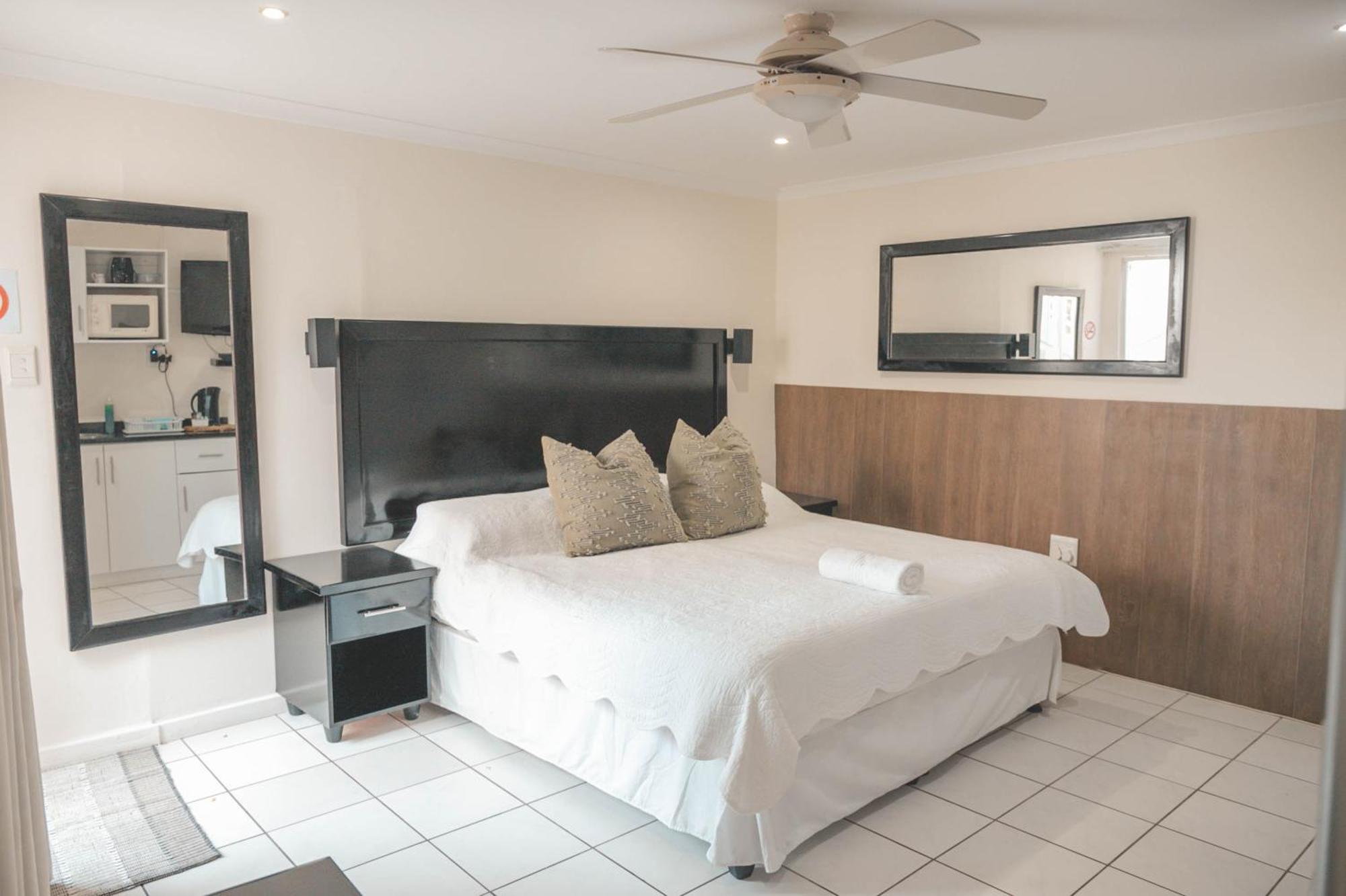 Beside Still Waters Boutique Hotel Durban Exterior photo